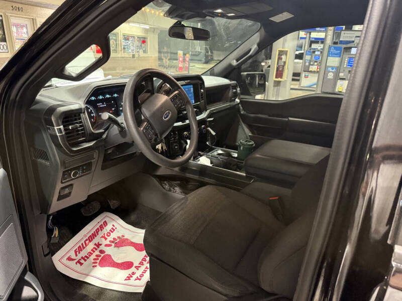 2023 Ford F-150 XL's photo