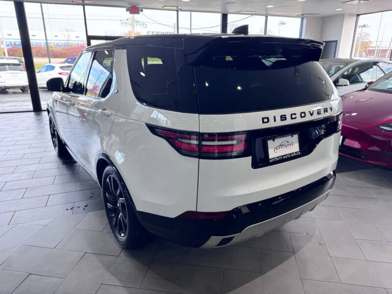 2020 Land Rover Discovery Landmark Edition