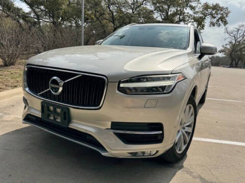 2016 Volvo XC90 T6 Momentum