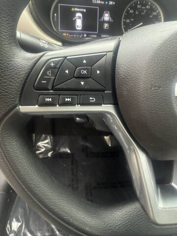 2020 Nissan Versa SV