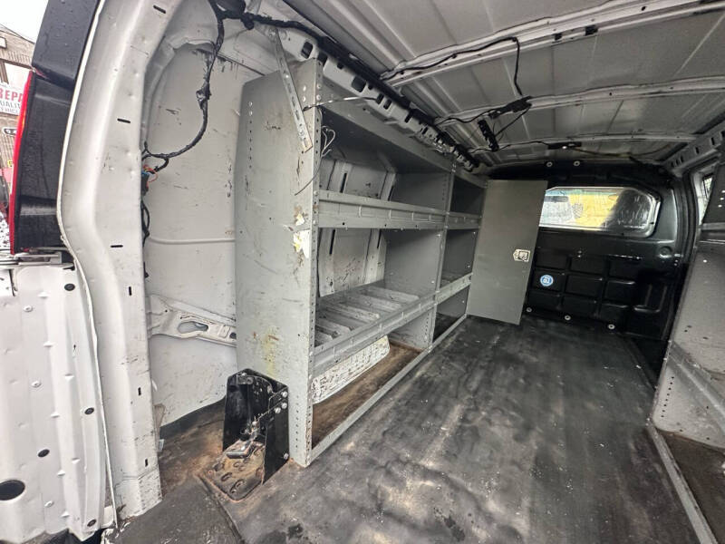 2017 Chevrolet Express 2500