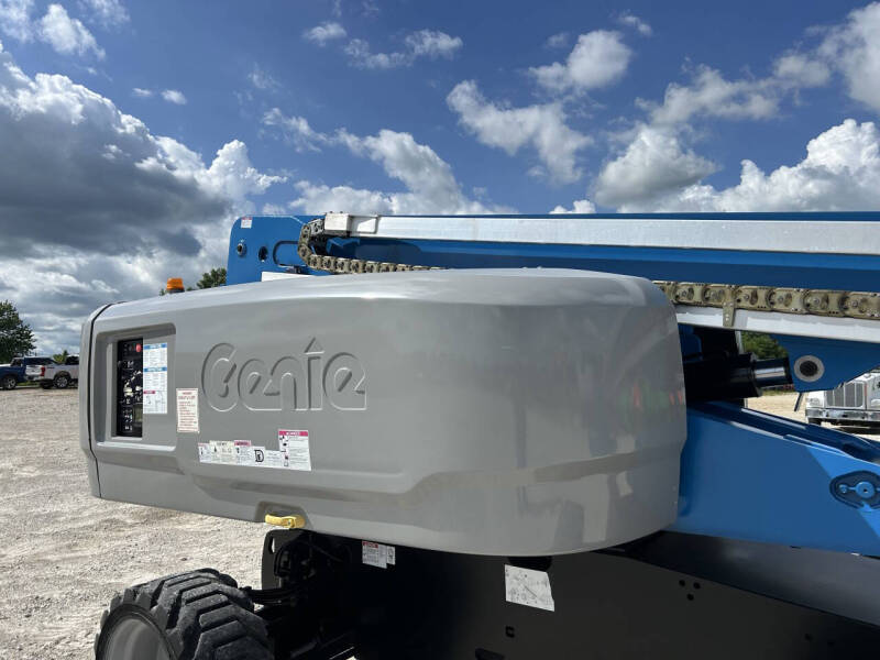 2017 Genie 65' Manlift