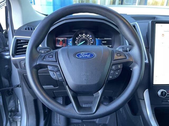 2024 Ford Edge SE