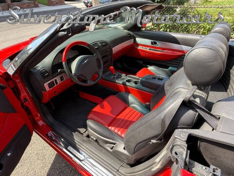 2002 Ford Thunderbird Deluxe
