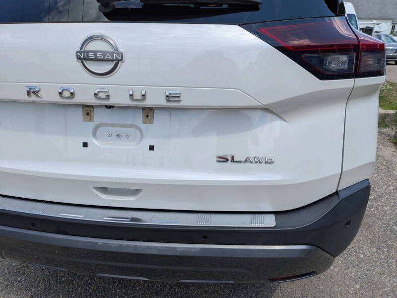2023 Nissan Rogue SL