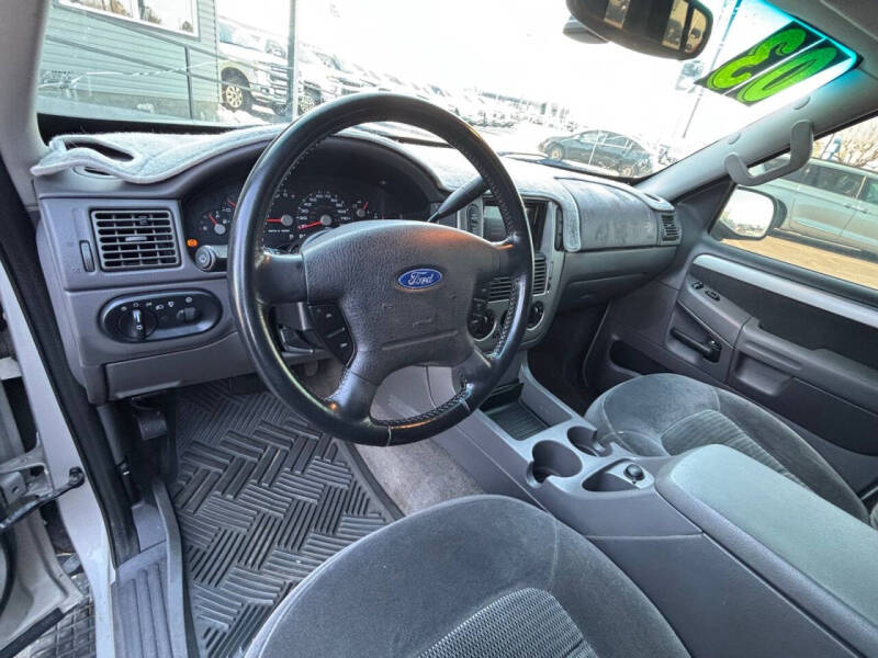 2003 Ford Explorer XLT