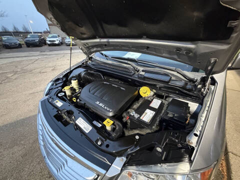 2016 Chrysler Town and Country Touring