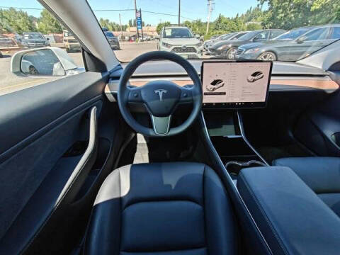 2019 Tesla Model 3 Mid Range