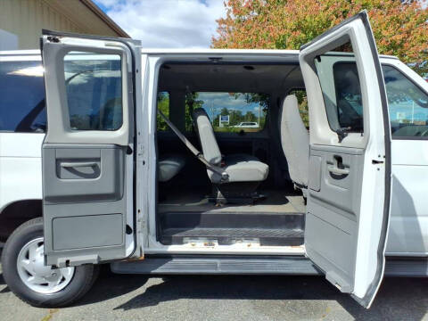 2008 Ford E-Series E-350 SD XLT