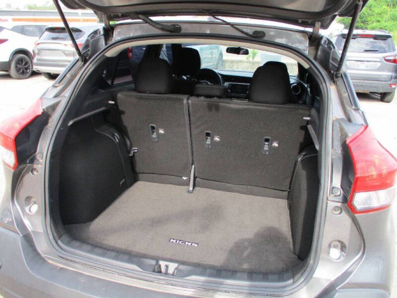 2020 Nissan Kicks SV