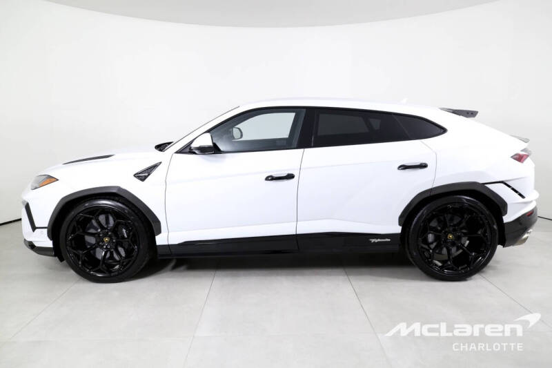 2024 Lamborghini Urus Performante