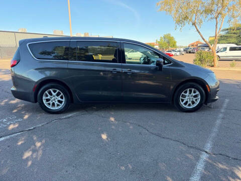 2019 Chrysler Pacifica LX