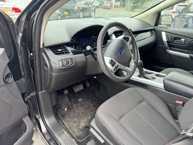2013 Ford Edge SE