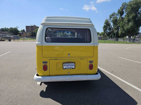 1971 Volkswagen Camper Bus