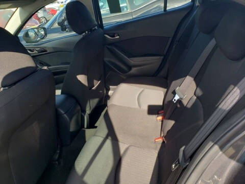 2016 Mazda MAZDA3 i Sport