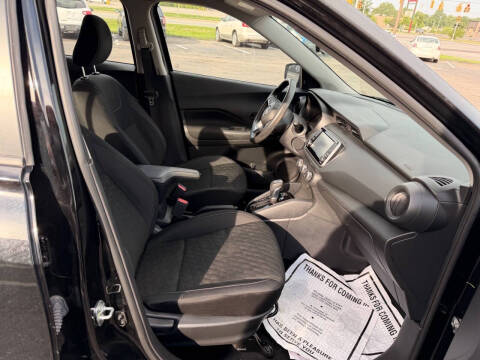 2022 Nissan Kicks S