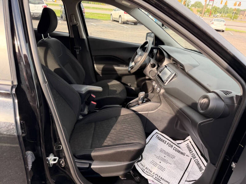 2022 Nissan Kicks S
