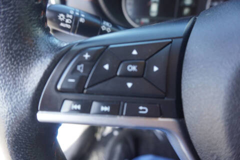 2020 Nissan Versa SR
