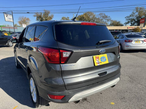 2019 Ford Escape SE