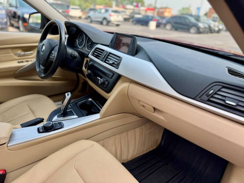 2012 BMW 3 Series 328i