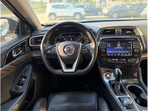 2017 Nissan Maxima Platinum