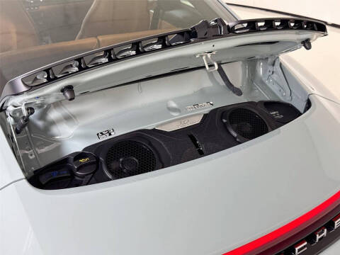 2025 Porsche 911 Carrera