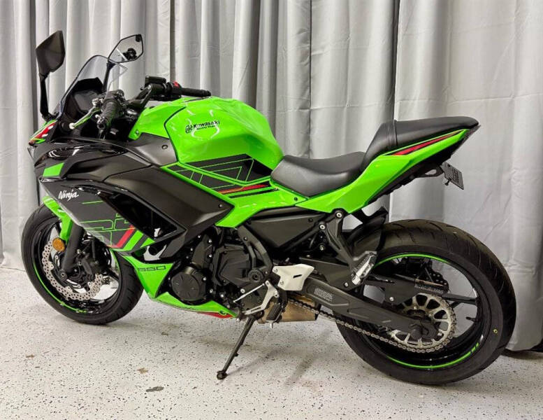 2023 Kawasaki Ninja 650 KRT