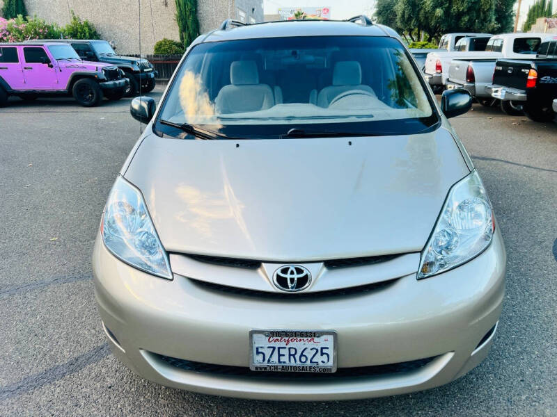 2007 Toyota Sienna CE 8-Passenger