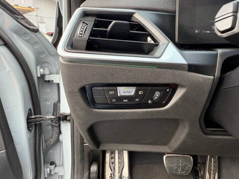 2023 BMW 3 Series 330i