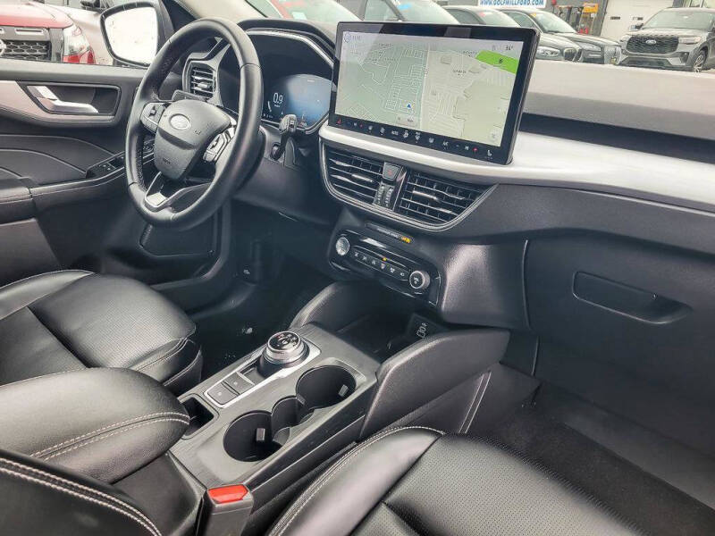 2024 Ford Escape Platinum