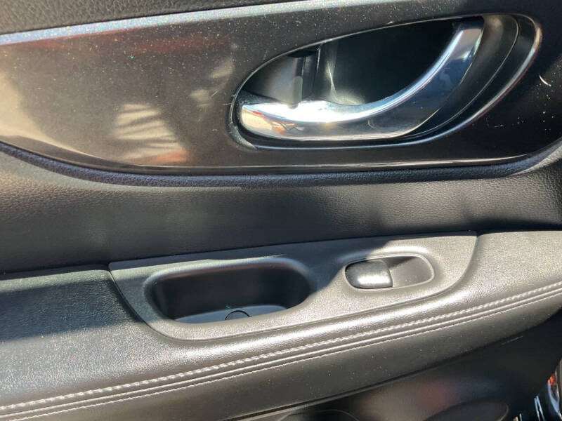 2018 Nissan Rogue S