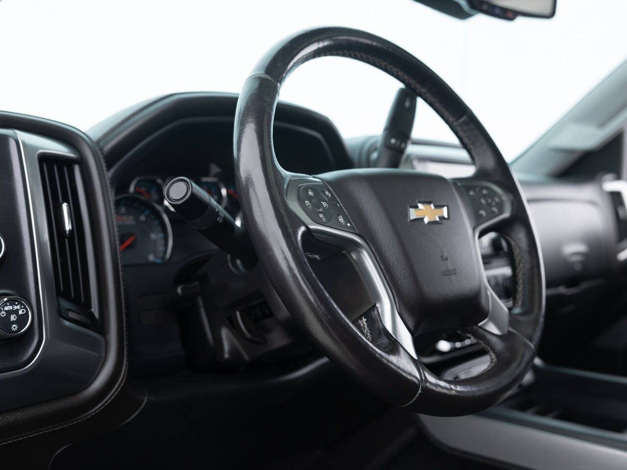 Used Car 2017 Chevrolet Silverado 1500  Ltz Z71 4x4 4dr Crew Cab 5.8 Ft. Sb For Sale Under $30,000 In Coal City, Illinois