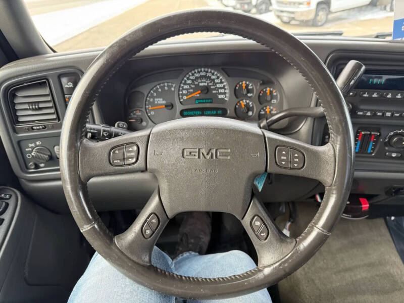 2004 GMC Sierra 2500HD