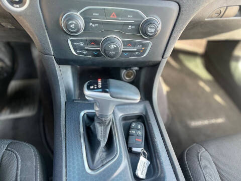 2016 Dodge Charger SXT