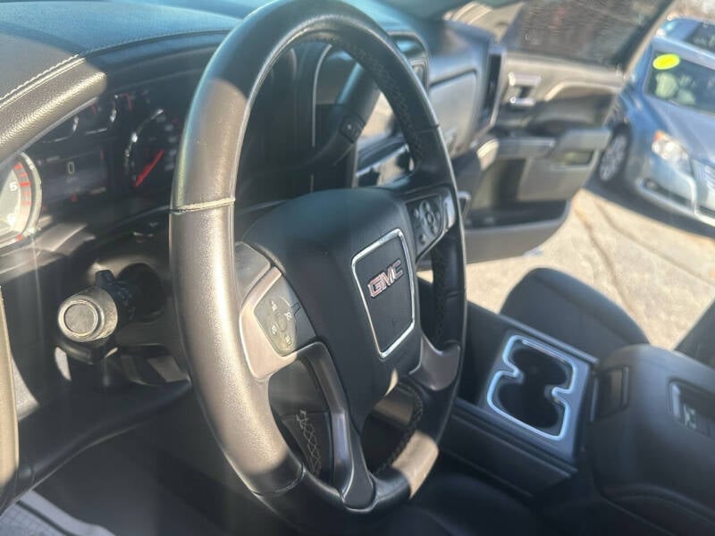 2016 GMC Sierra 1500 SLE photo 11