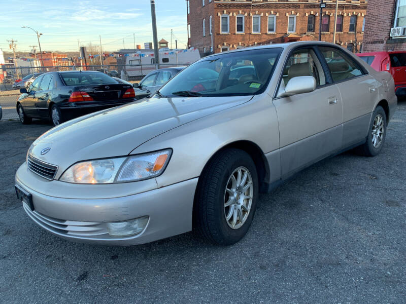 1999 Lexus ES 300 for sale at Car and Truck Max Inc. in Holyoke MA