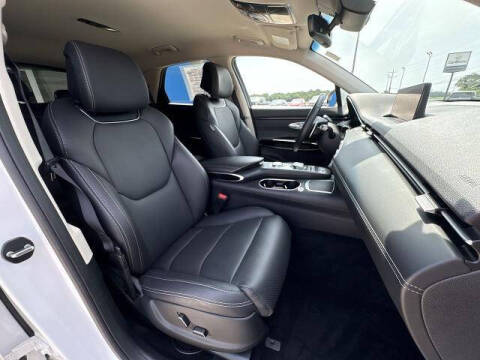 2025 Genesis GV70 2.5T Standard