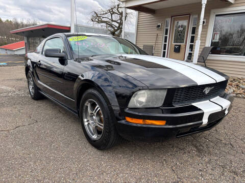 2006 Ford Mustang for sale at G & G Auto Sales in Steubenville OH