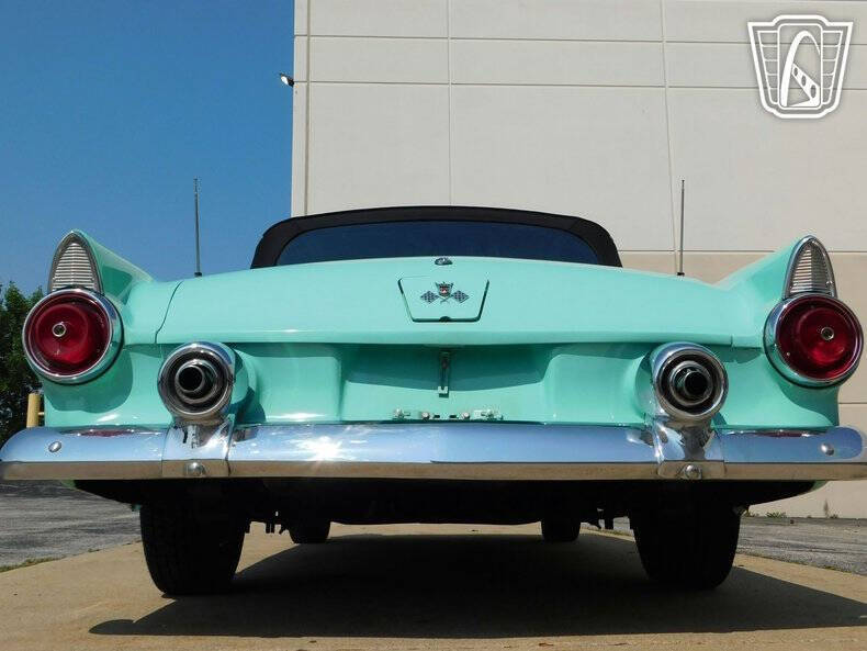 1955 Ford Thunderbird