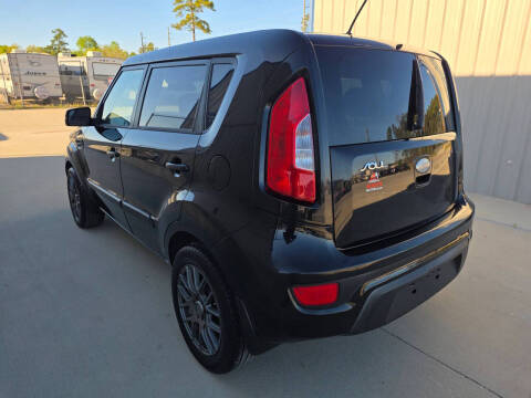 2013 Kia Soul +