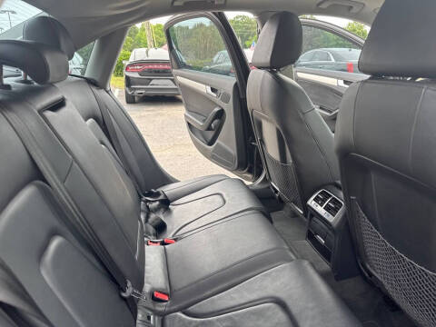 2015 Audi A4 2.0T quattro Premium Plus