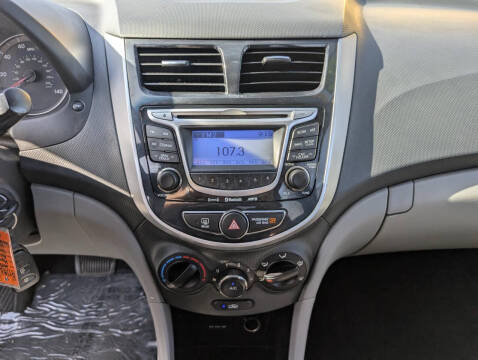 2013 Hyundai Accent GLS