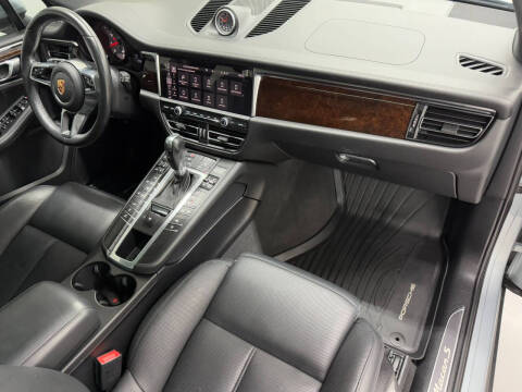 2020 Porsche Macan S