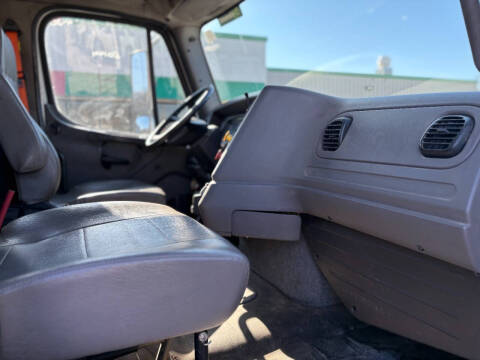 2017 Freightliner M2 112