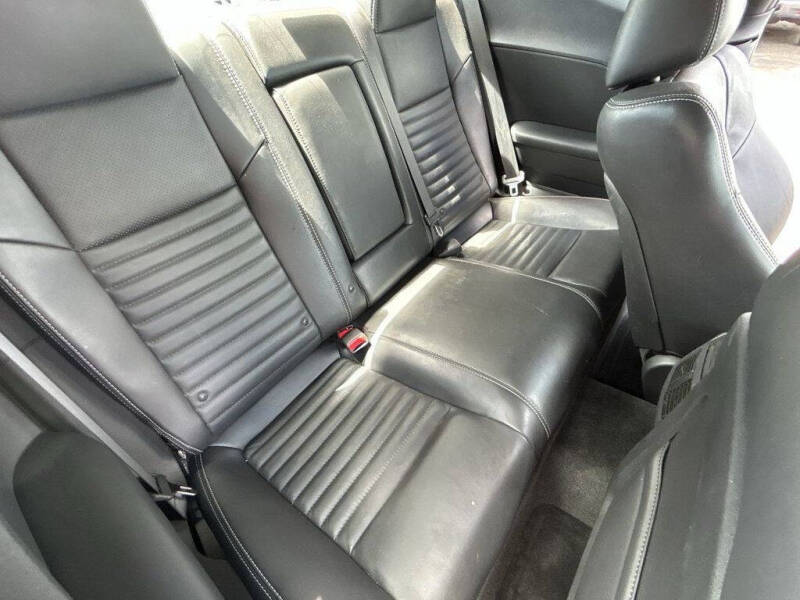 2014 Dodge Challenger SXT