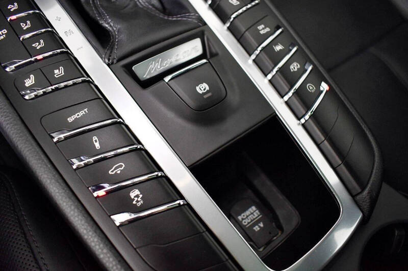 2017 Porsche Macan GTS