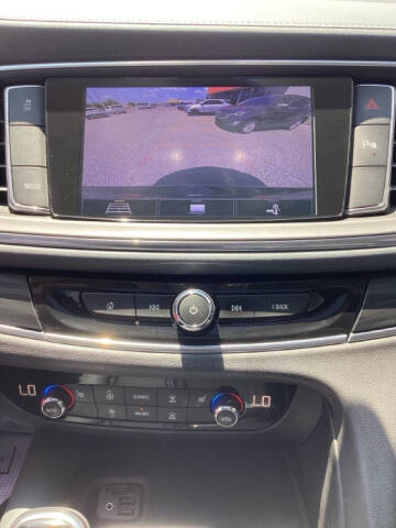 2020 Buick Enclave Essence