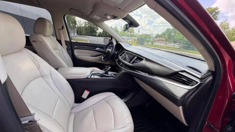 2020 Buick Enclave Essence