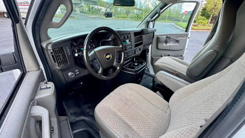 2021 Chevrolet Express 2500