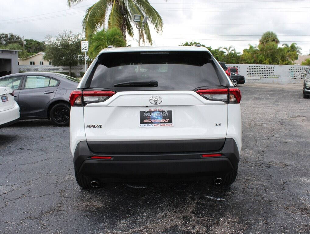 2021 TOYOTA RAV4 SUV / Crossover - $25,495